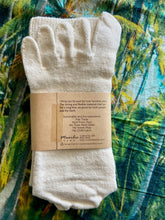 Load image into Gallery viewer, Organic Hemp Meditation Toe Socks - Landy Wetsuits